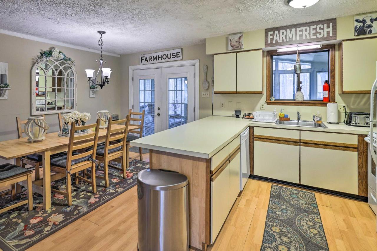 Poconos Vacation Home Walk To Locust Lake! Pocono Lake Exterior foto